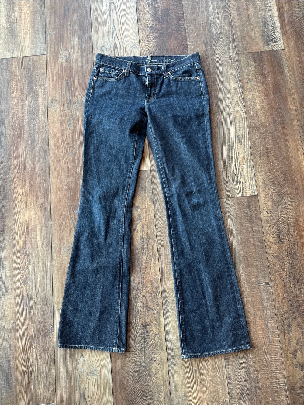 7FAM bootcut size 28